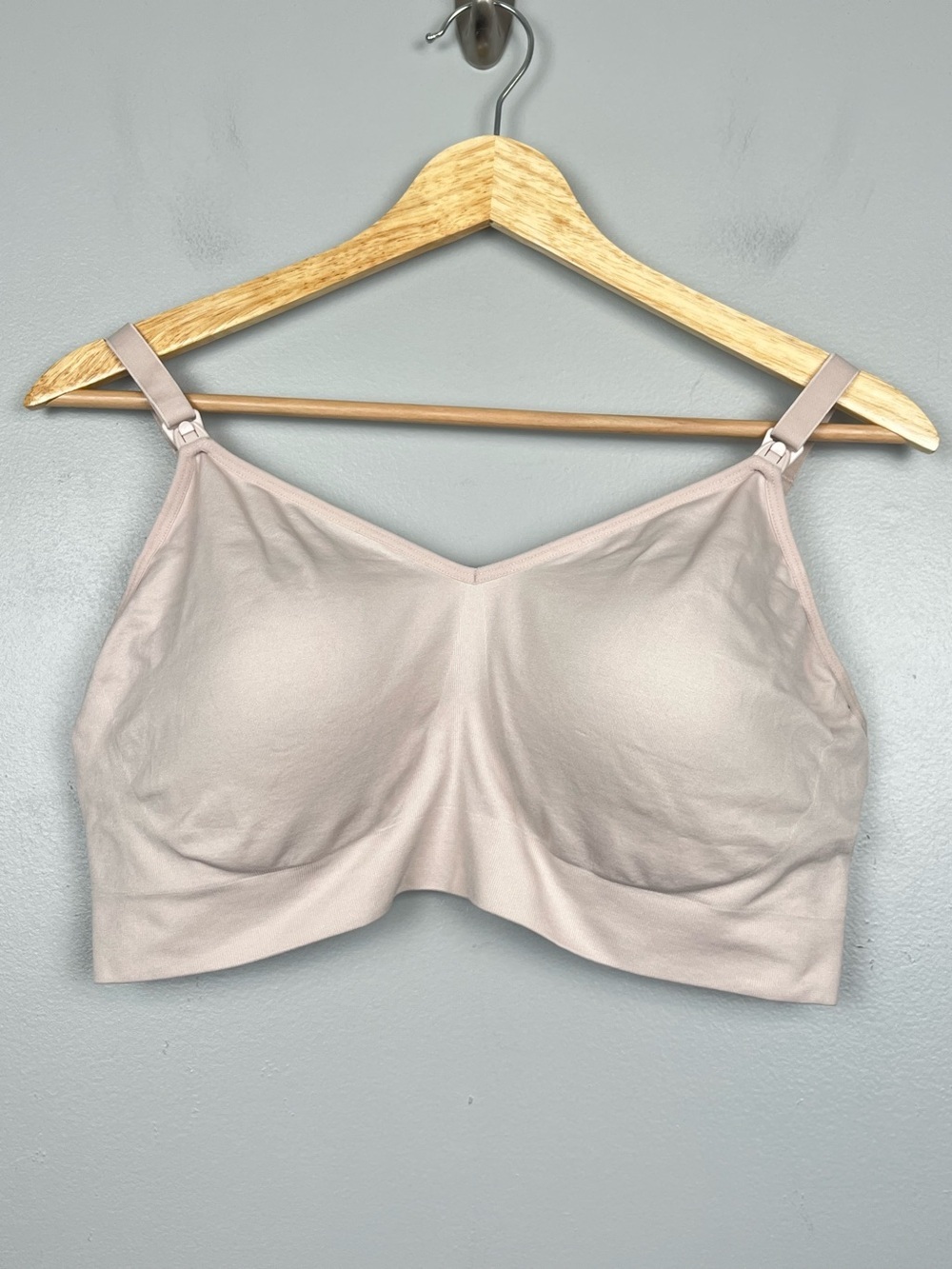 Auden blush lightly lined maternity nursing bra, XL.